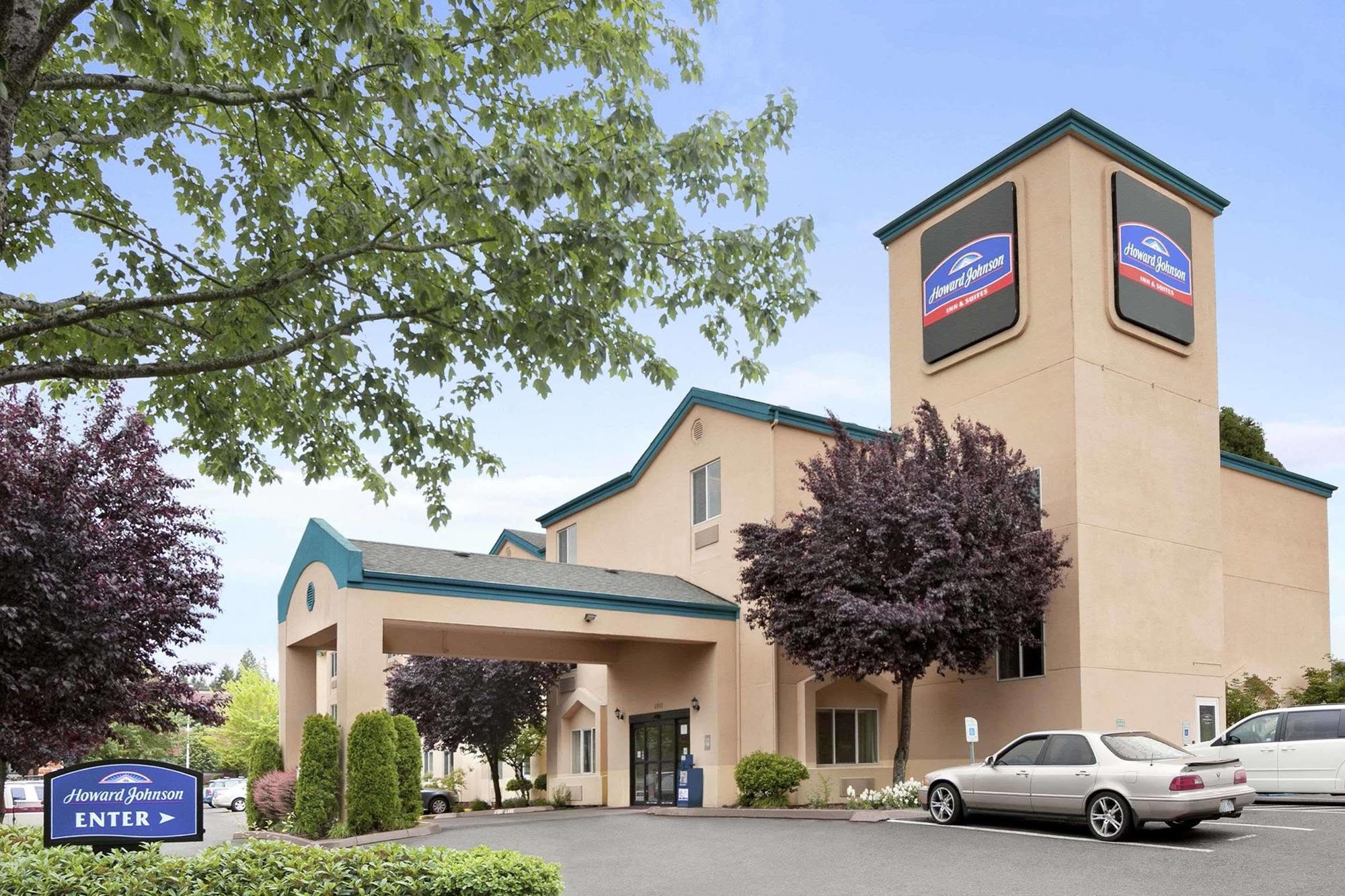 Howard Johnson By Wyndham Vancouver Hotel & Suites Bagian luar foto